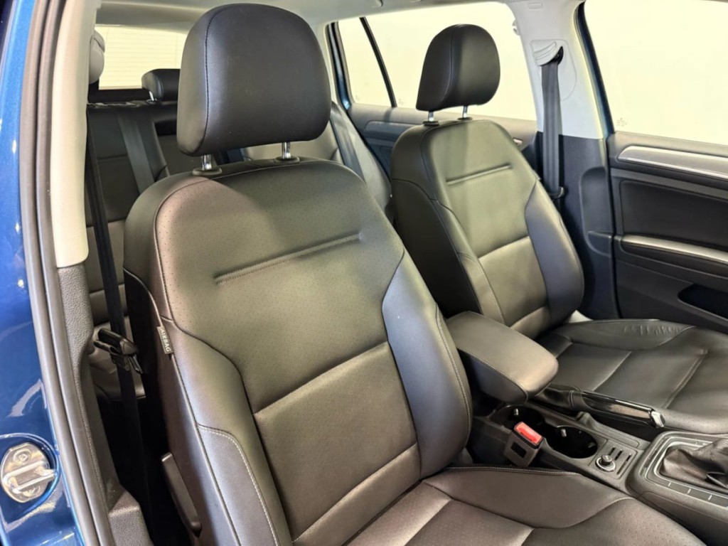 2018 Volkswagen Golf Image 16