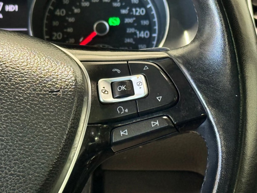 2018 Volkswagen Golf Image 27