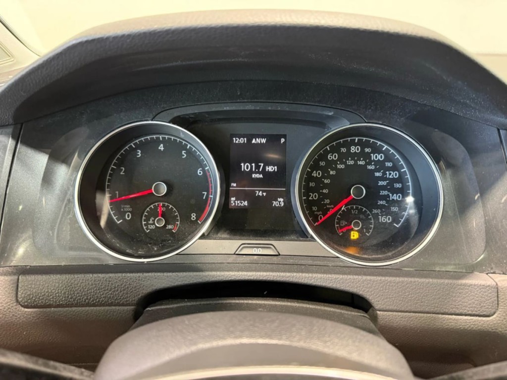 2018 Volkswagen Golf Image 28