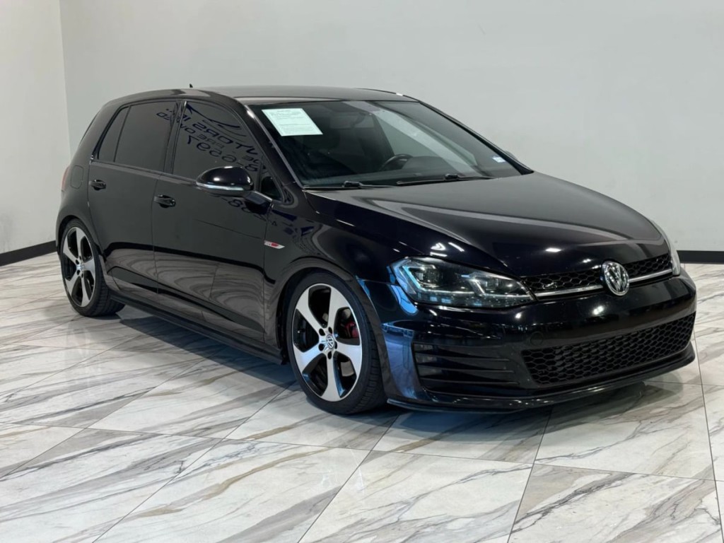 2015 Volkswagen GTI Image 4