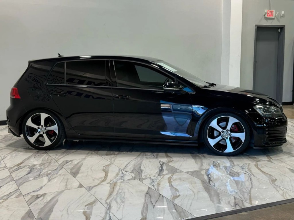 2015 Volkswagen GTI Image 5