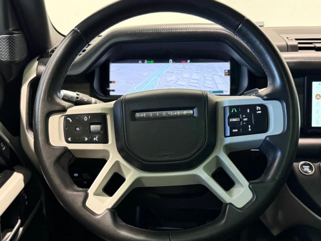 2020 Land Rover Defender Image 14