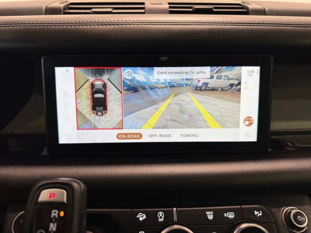 2020 Land Rover Defender Image 19