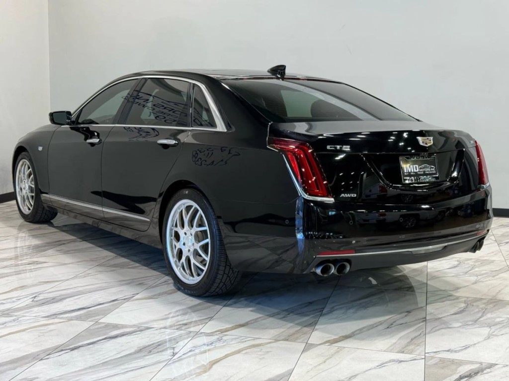 2017 Cadillac CT6 Image 8