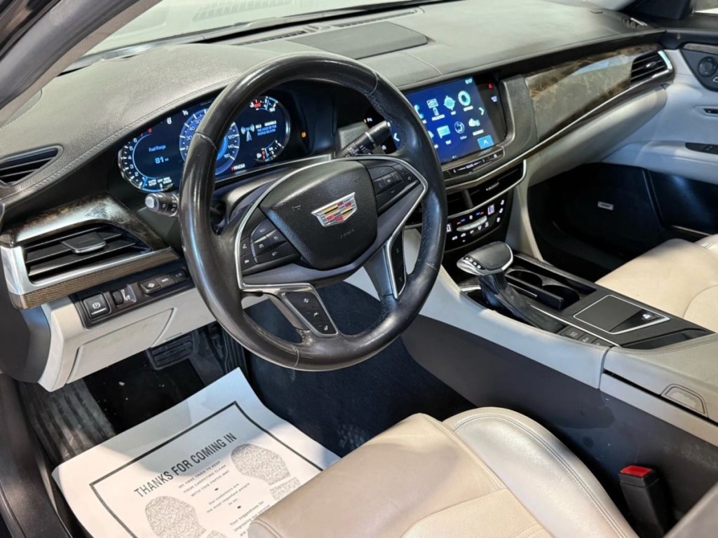 2017 Cadillac CT6 Image 14