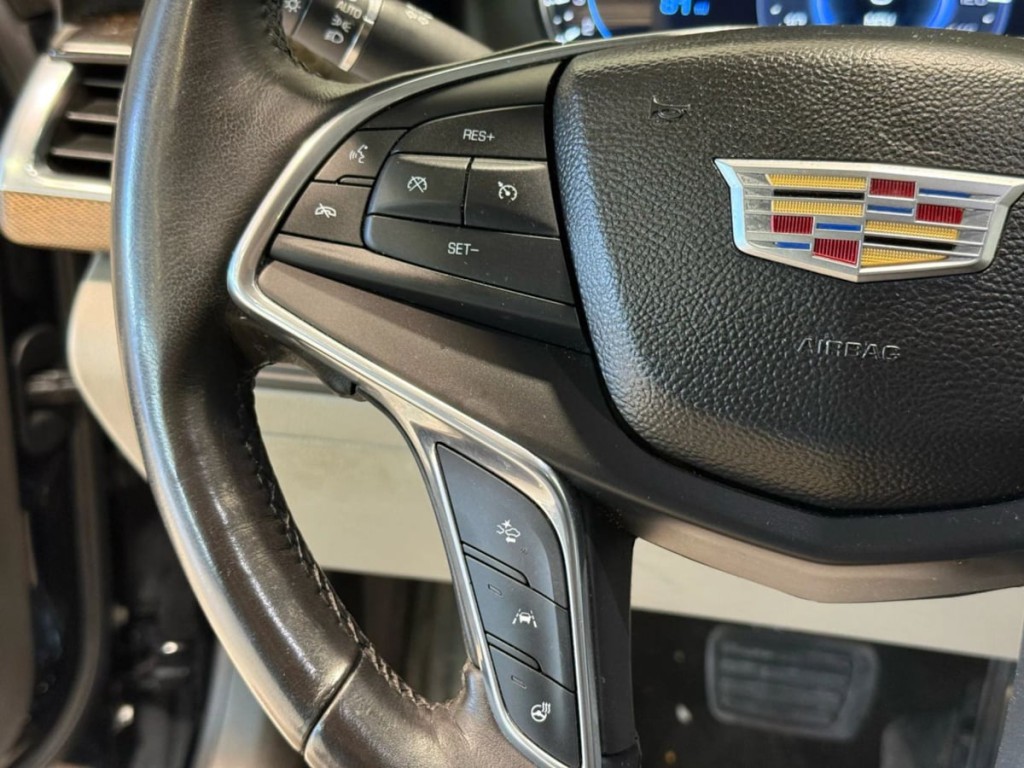 2017 Cadillac CT6 Image 16