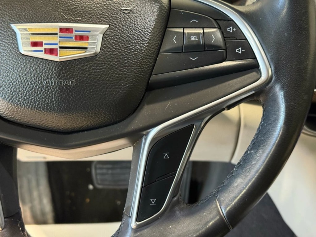 2017 Cadillac CT6 Image 17