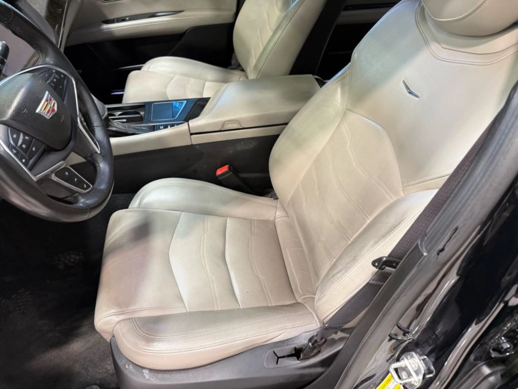 2017 Cadillac CT6 Image 24