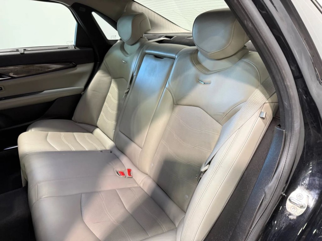 2017 Cadillac CT6 Image 25