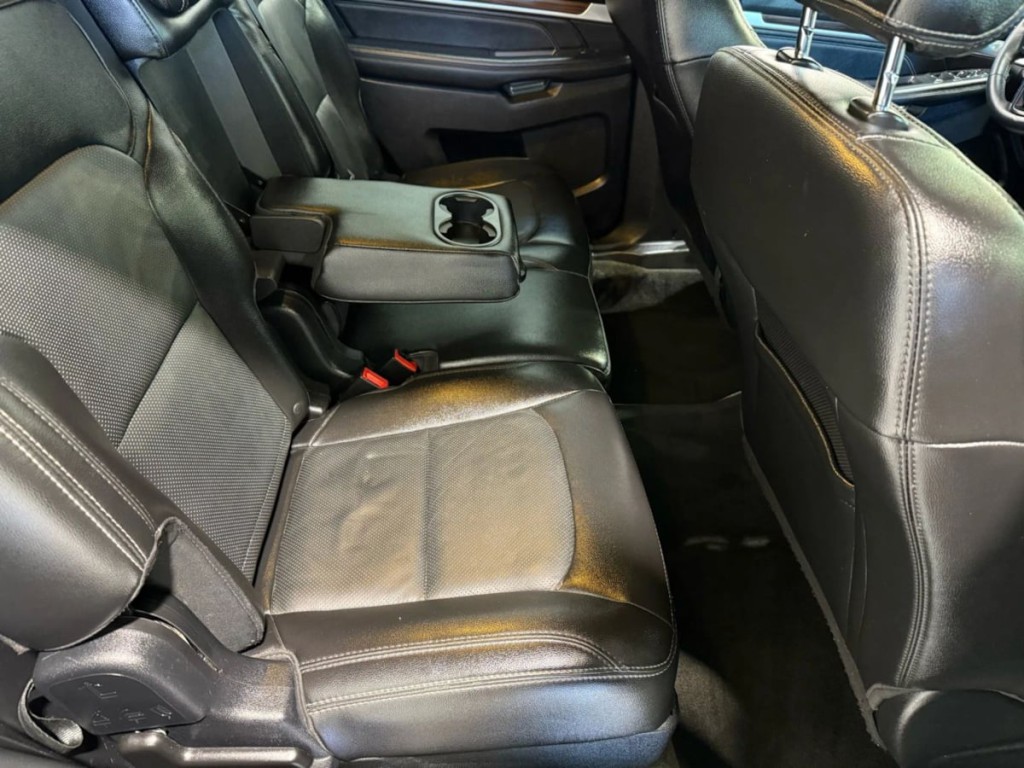 2018 Ford Explorer Image 28