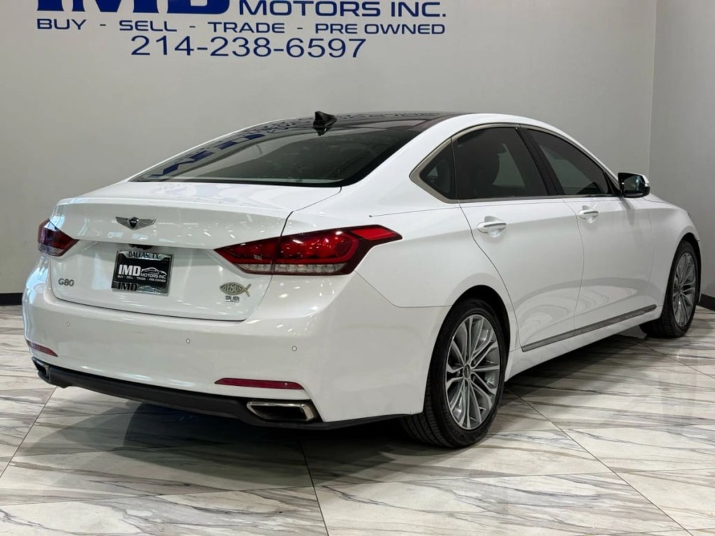 2017 Genesis G80 Image 6