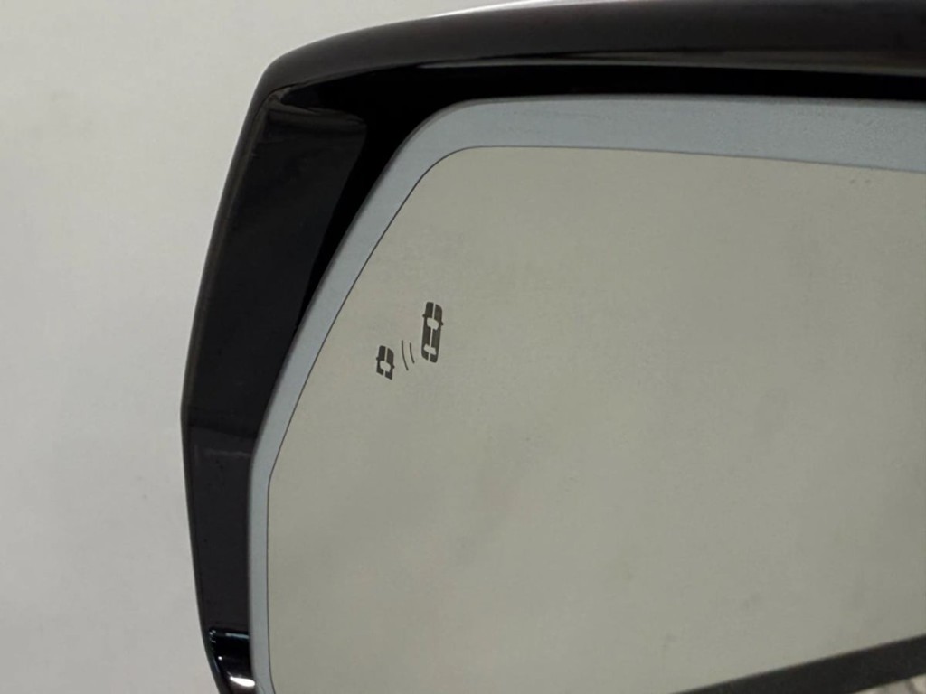 2017 Genesis G80 Image 11