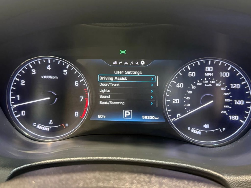 2017 Genesis G80 Image 17