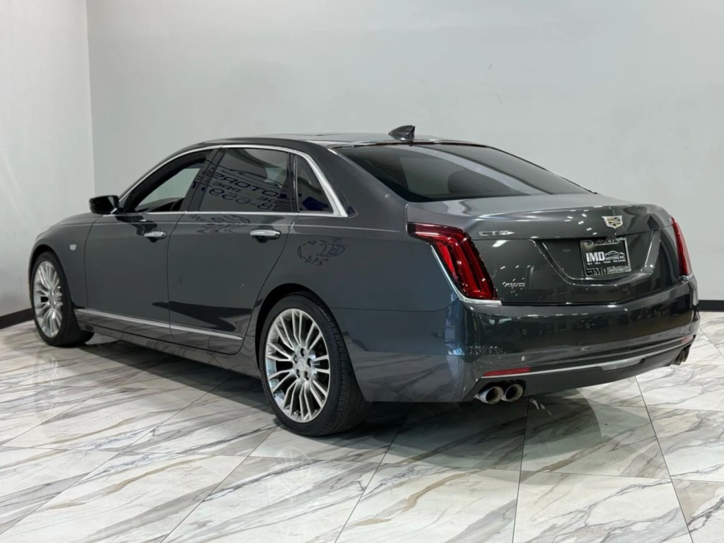 2017 Cadillac CT6 Image 8