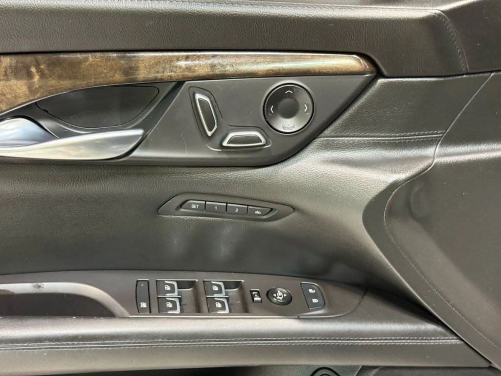 2017 Cadillac CT6 Image 12