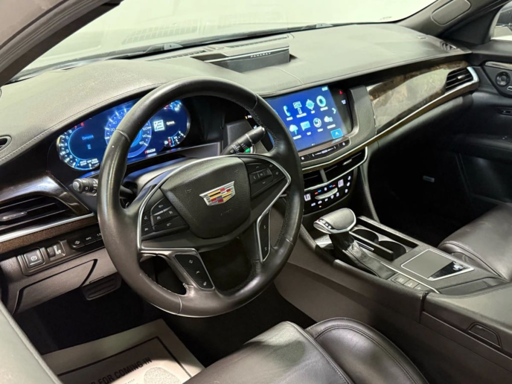 2017 Cadillac CT6 Image 13