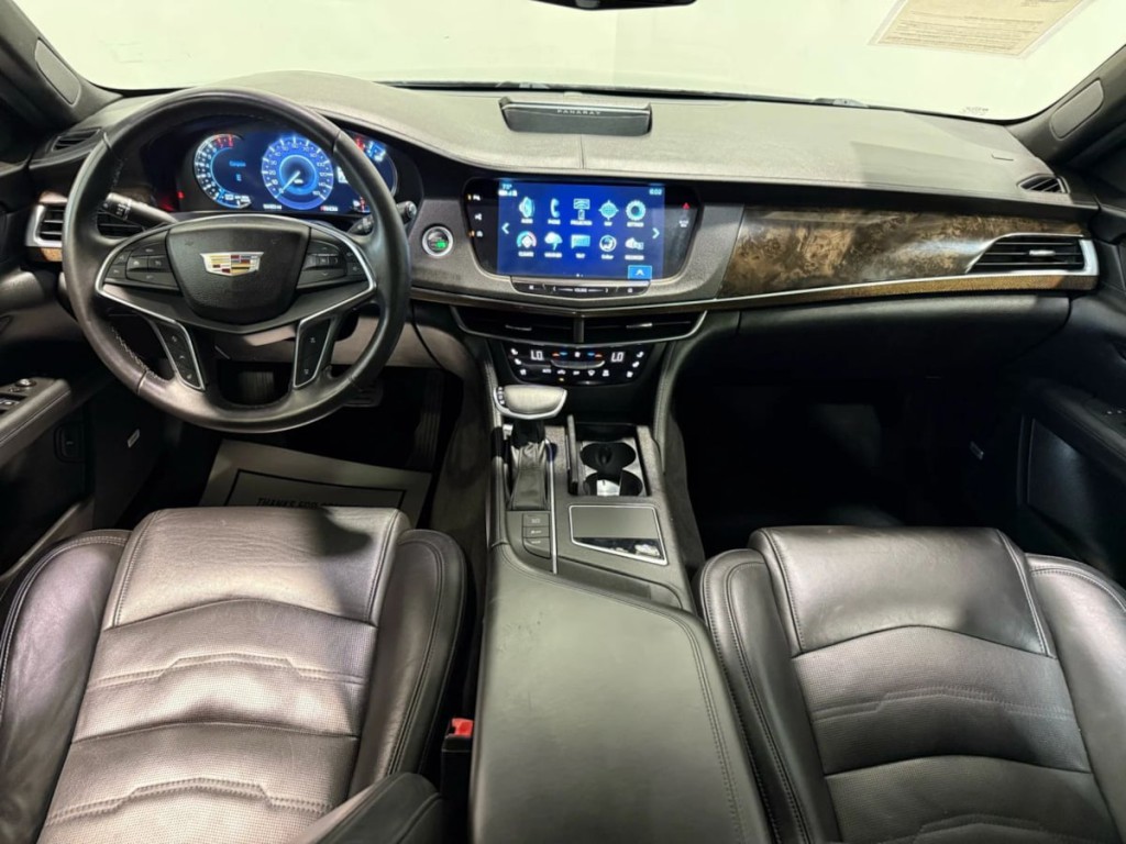 2017 Cadillac CT6 Image 14