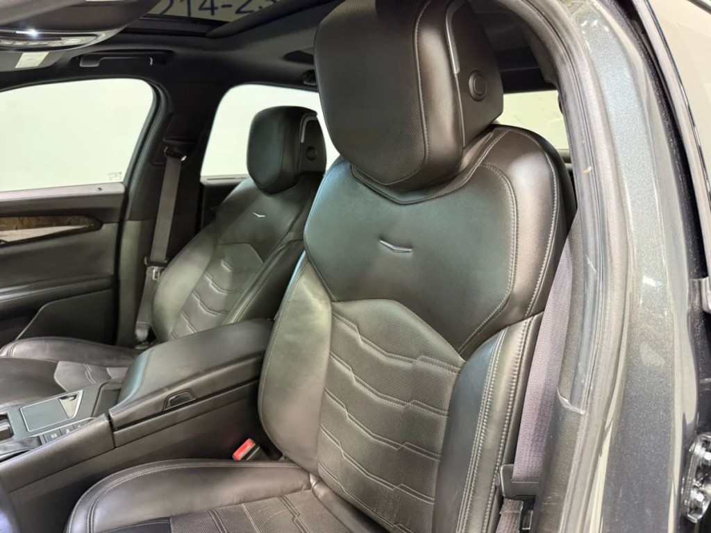 2017 Cadillac CT6 Image 23