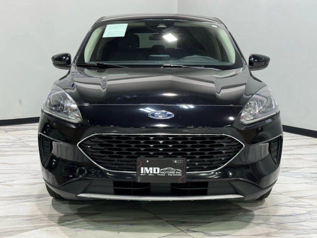 2020 Ford Escape Image 3