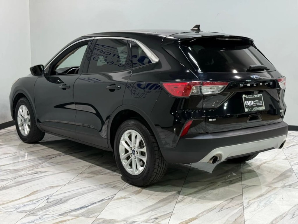 2020 Ford Escape Image 8