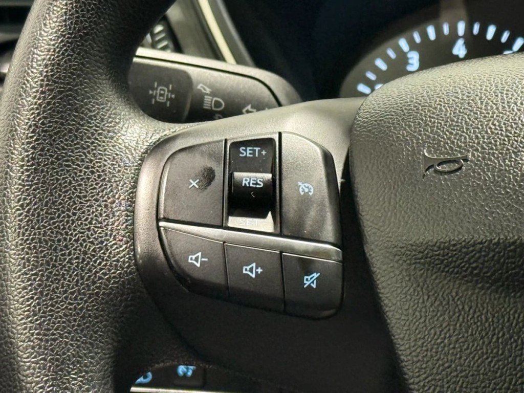 2020 Ford Escape Image 15