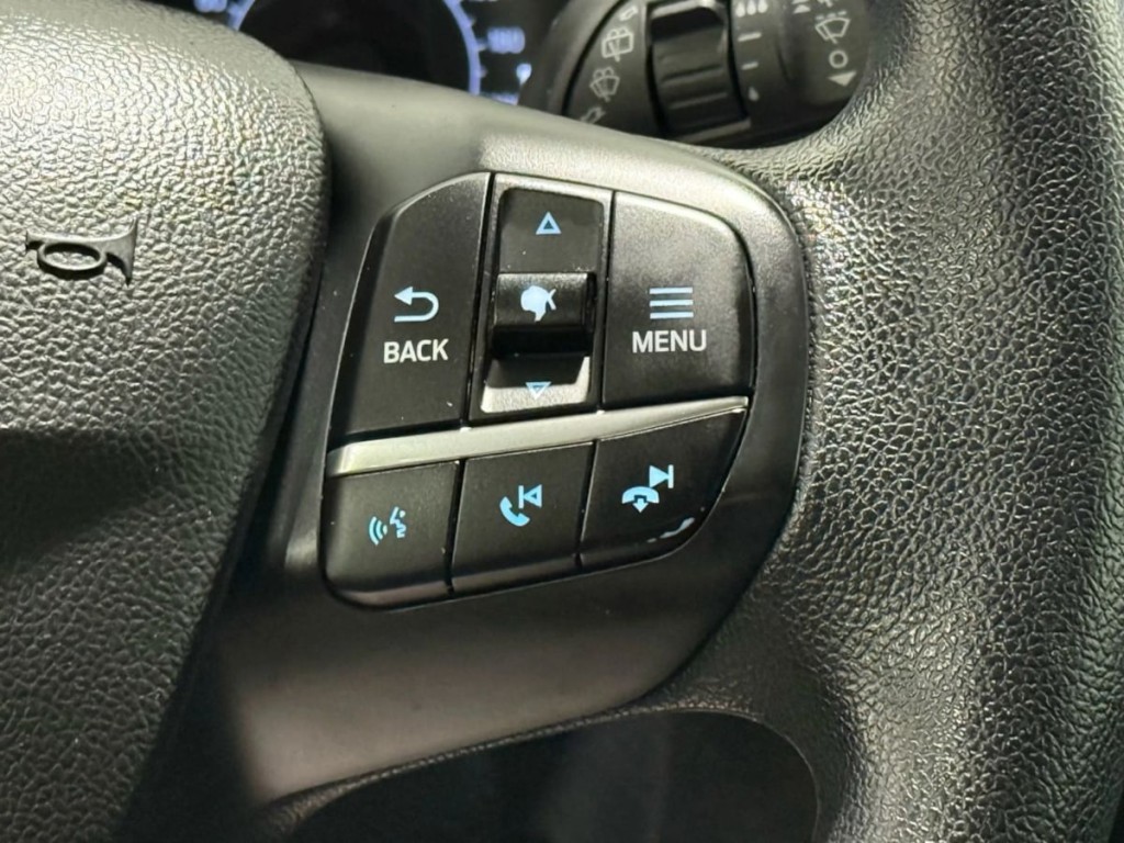 2020 Ford Escape Image 16
