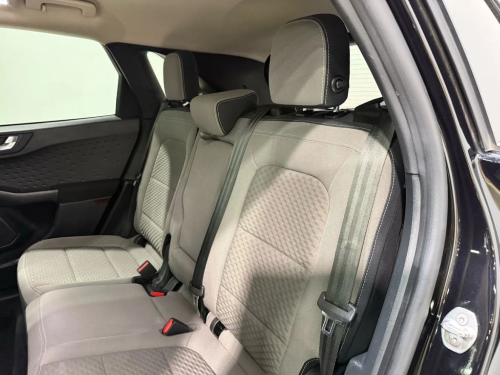 2020 Ford Escape Image 24