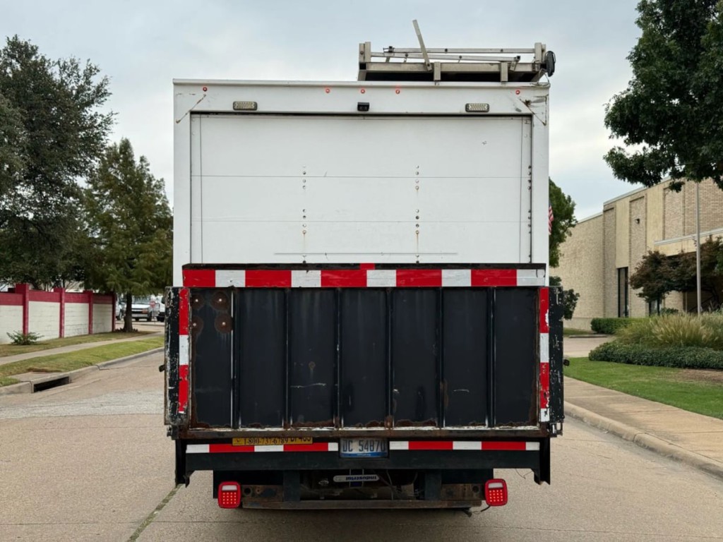 2017 Mercedes-Benz Sprinter Cargo Image 6