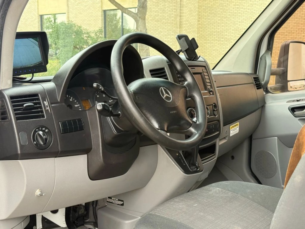2017 Mercedes-Benz Sprinter Cargo Image 14