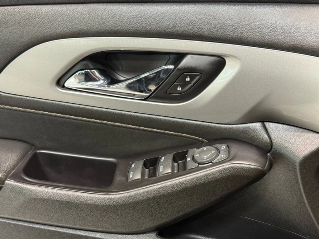 2020 Chevrolet Traverse Image 13