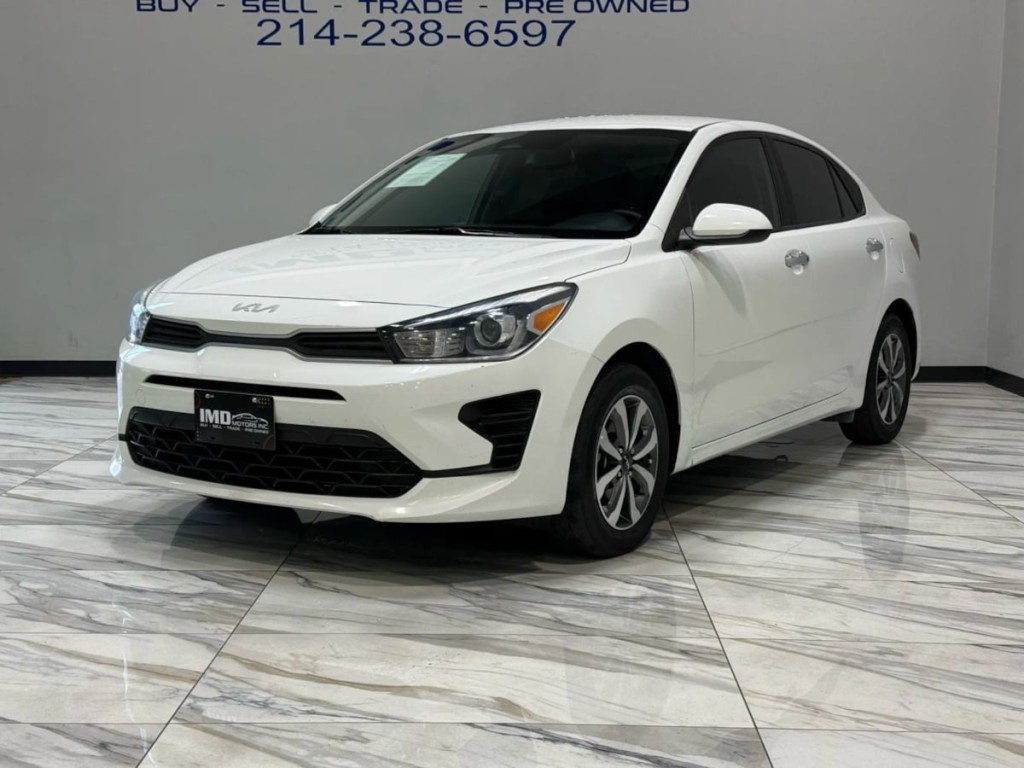 2022 Kia Rio Image 2