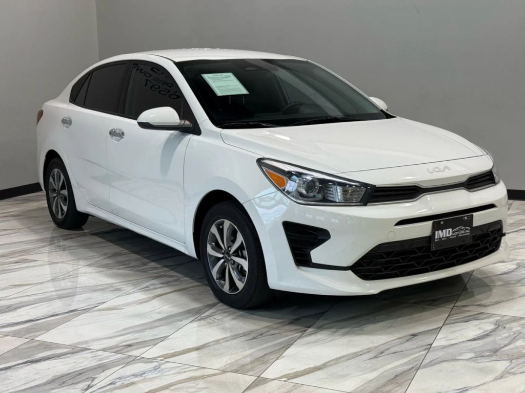 2022 Kia Rio Image 3