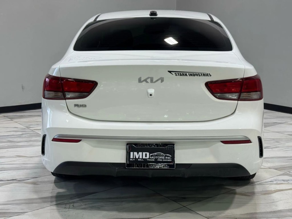 2022 Kia Rio Image 6