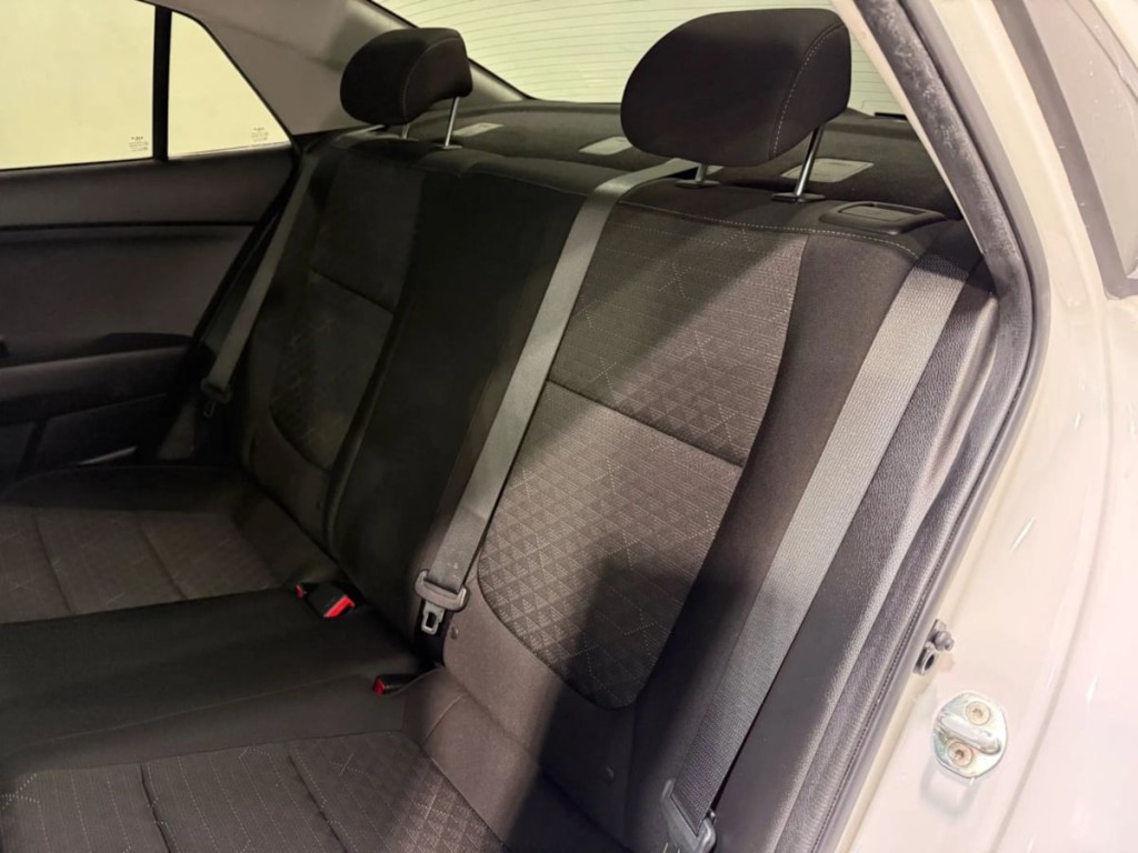 2022 Kia Rio Image 22