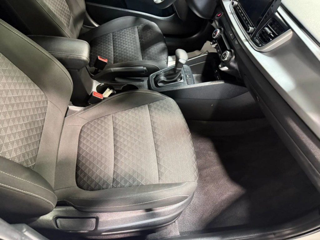 2022 Kia Rio Image 26