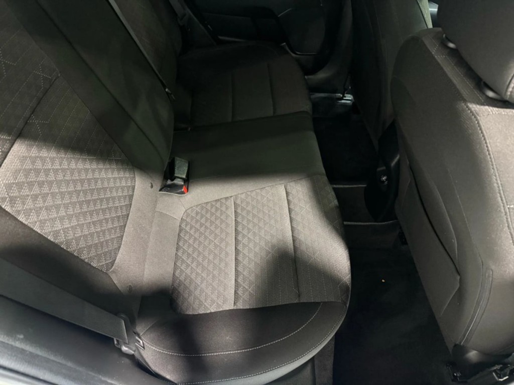 2022 Kia Rio Image 28