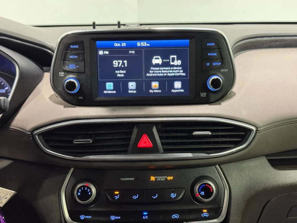 2020 Hyundai Santa Fe Image 17