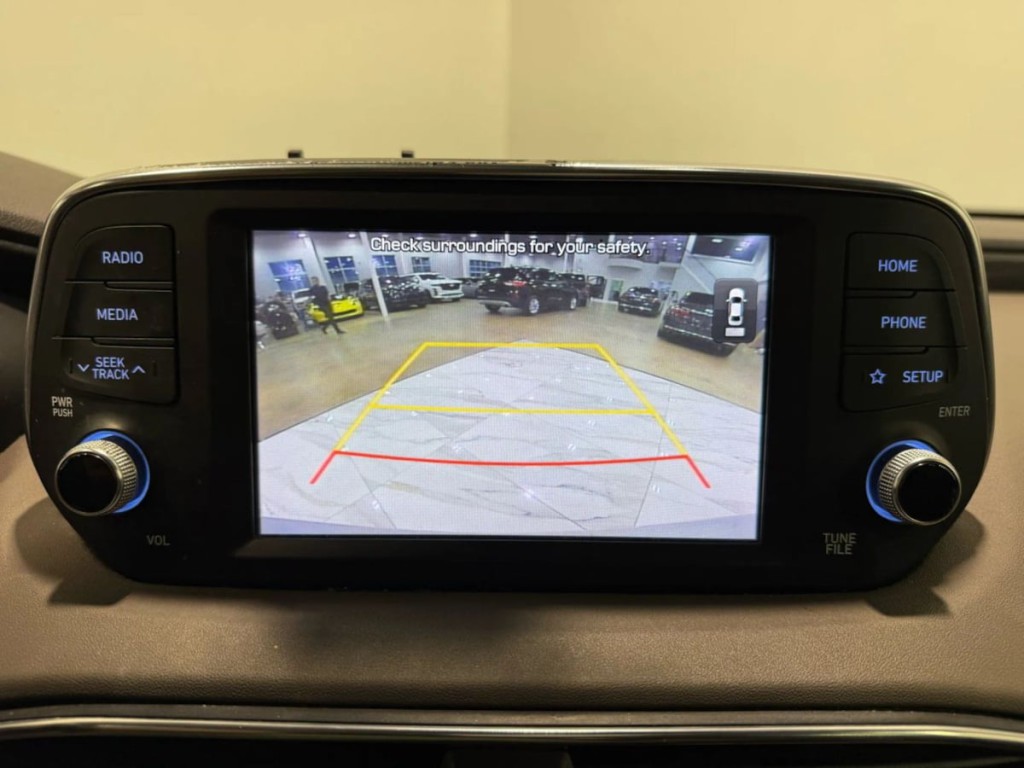 2020 Hyundai Santa Fe Image 18