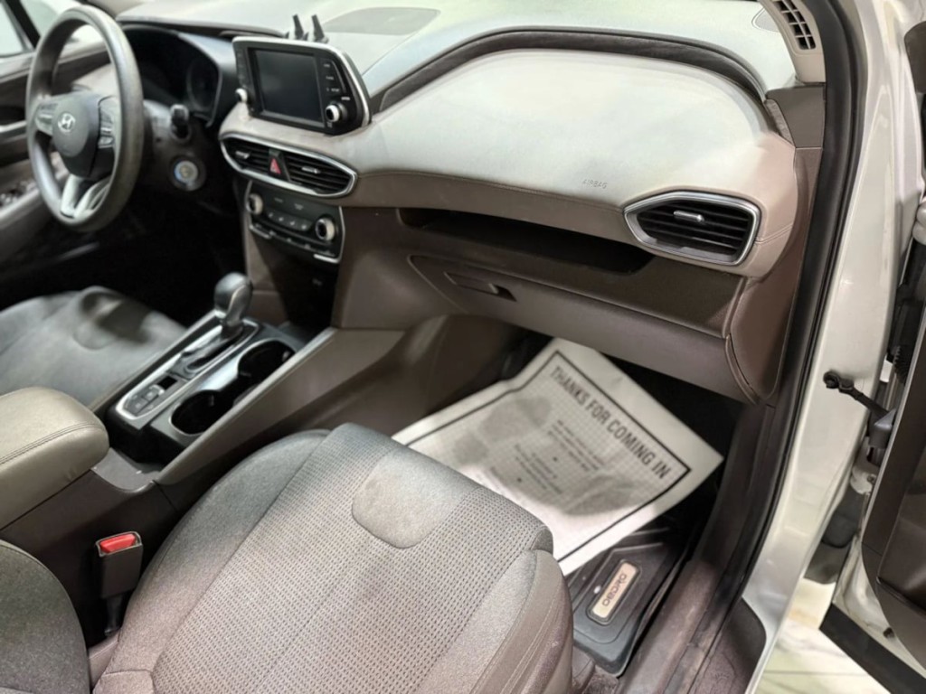 2020 Hyundai Santa Fe Image 24