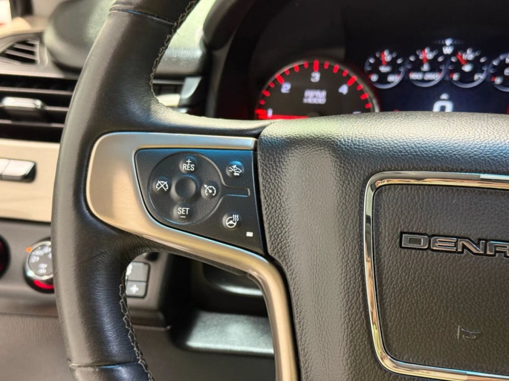 2015 GMC Yukon Image 14