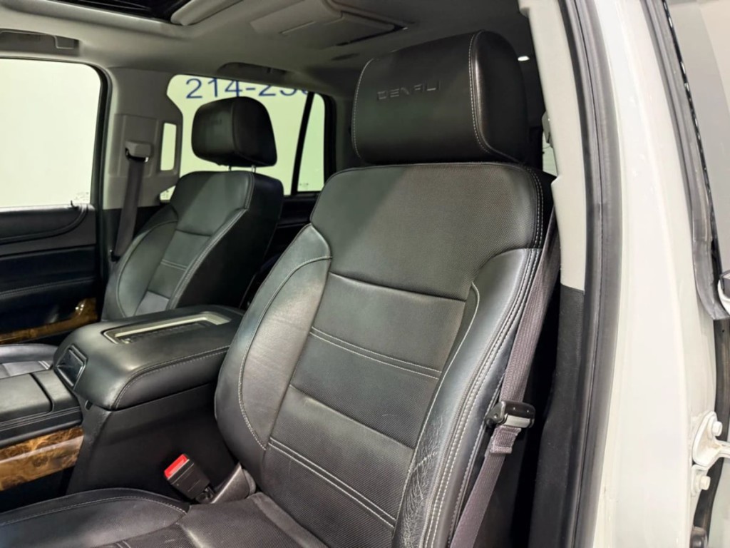 2015 GMC Yukon Image 20