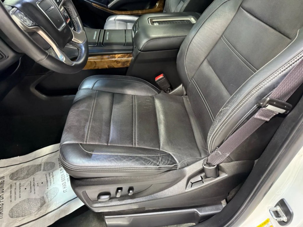 2015 GMC Yukon Image 21