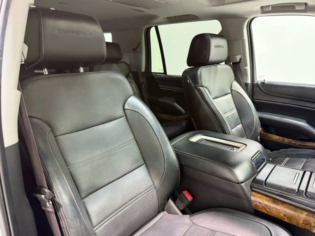 2015 GMC Yukon Image 26