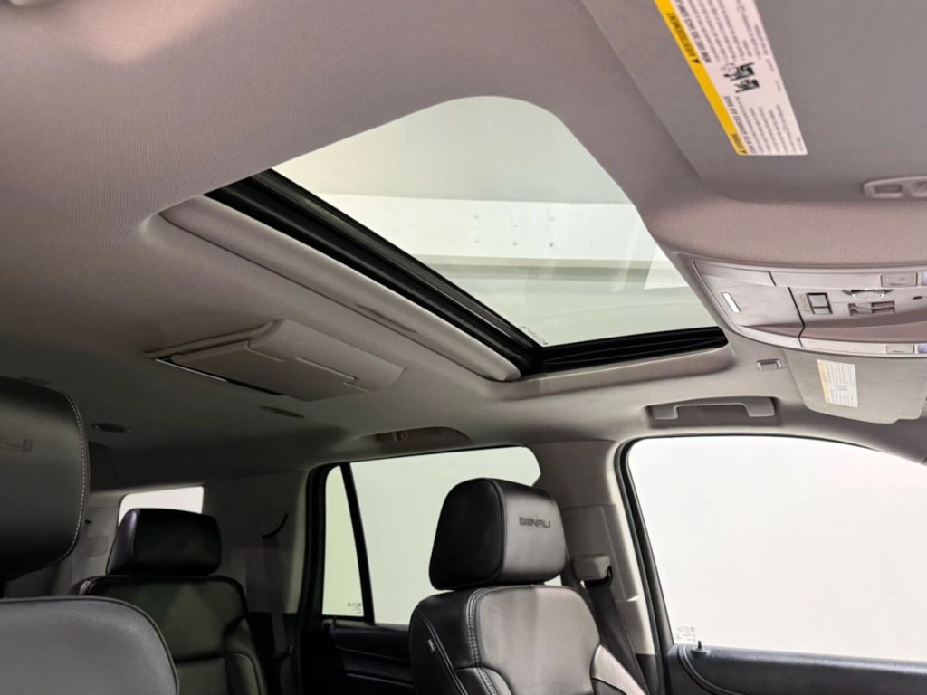 2015 GMC Yukon Image 31