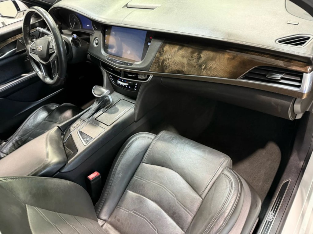 2018 Cadillac CT6 Image 26