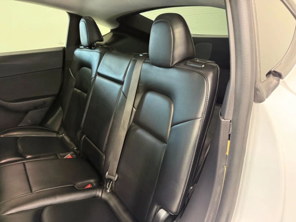 2021 Tesla Model Y Image 21