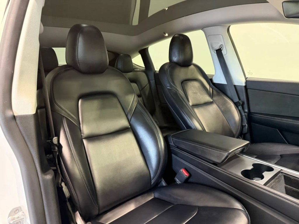 2021 Tesla Model Y Image 25