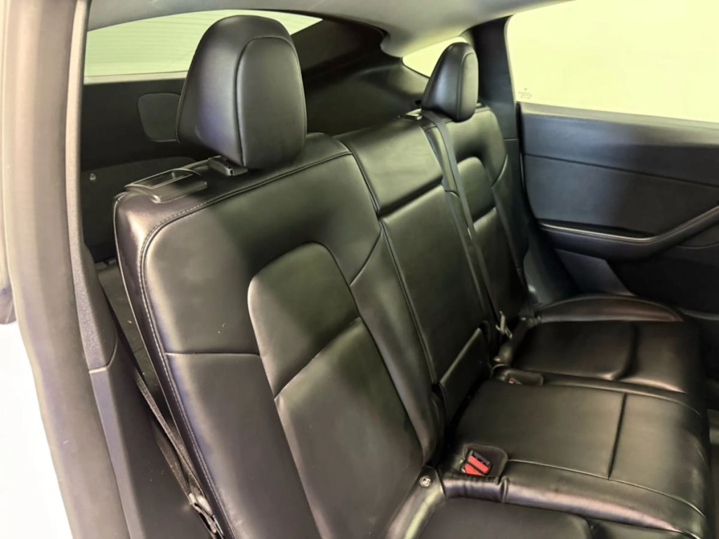 2021 Tesla Model Y Image 26