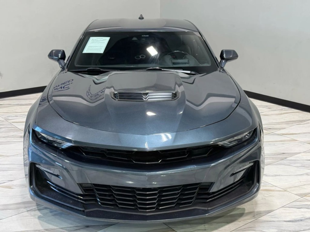 2021 Chevrolet Camaro Image 3