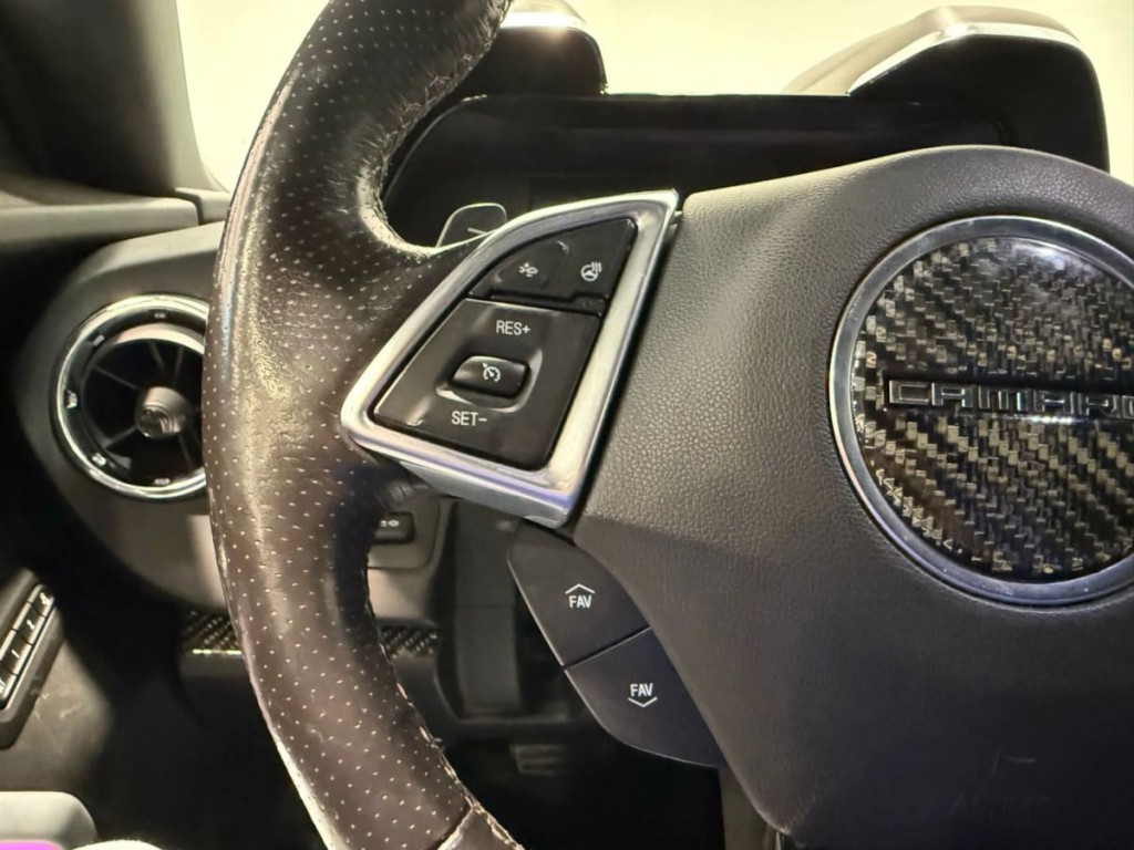 2021 Chevrolet Camaro Image 13